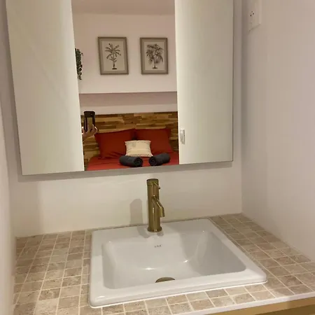 Du Vieux Apartment *